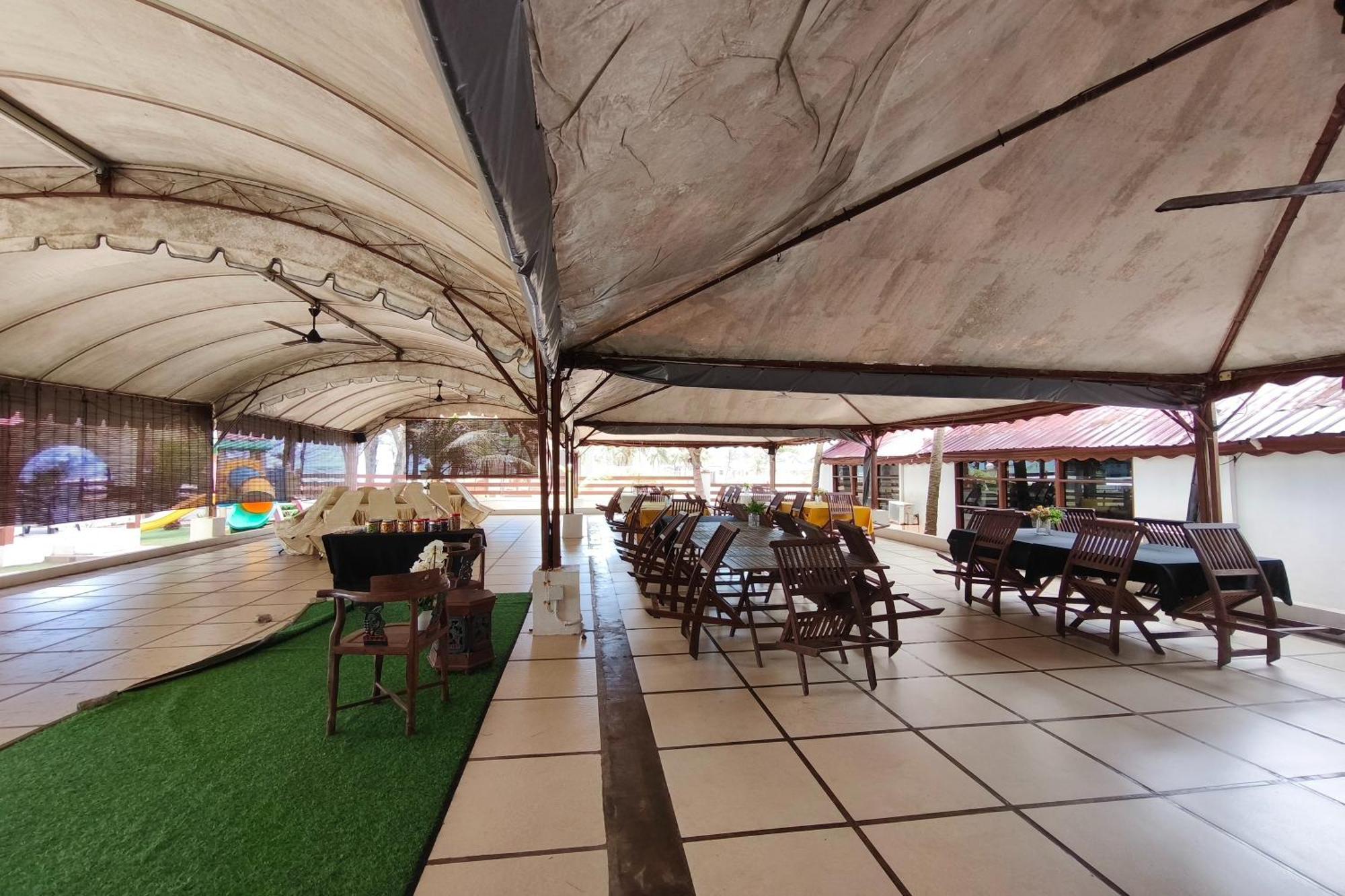Alsafina Kijal Beach Resort & Restaurant Exteriér fotografie