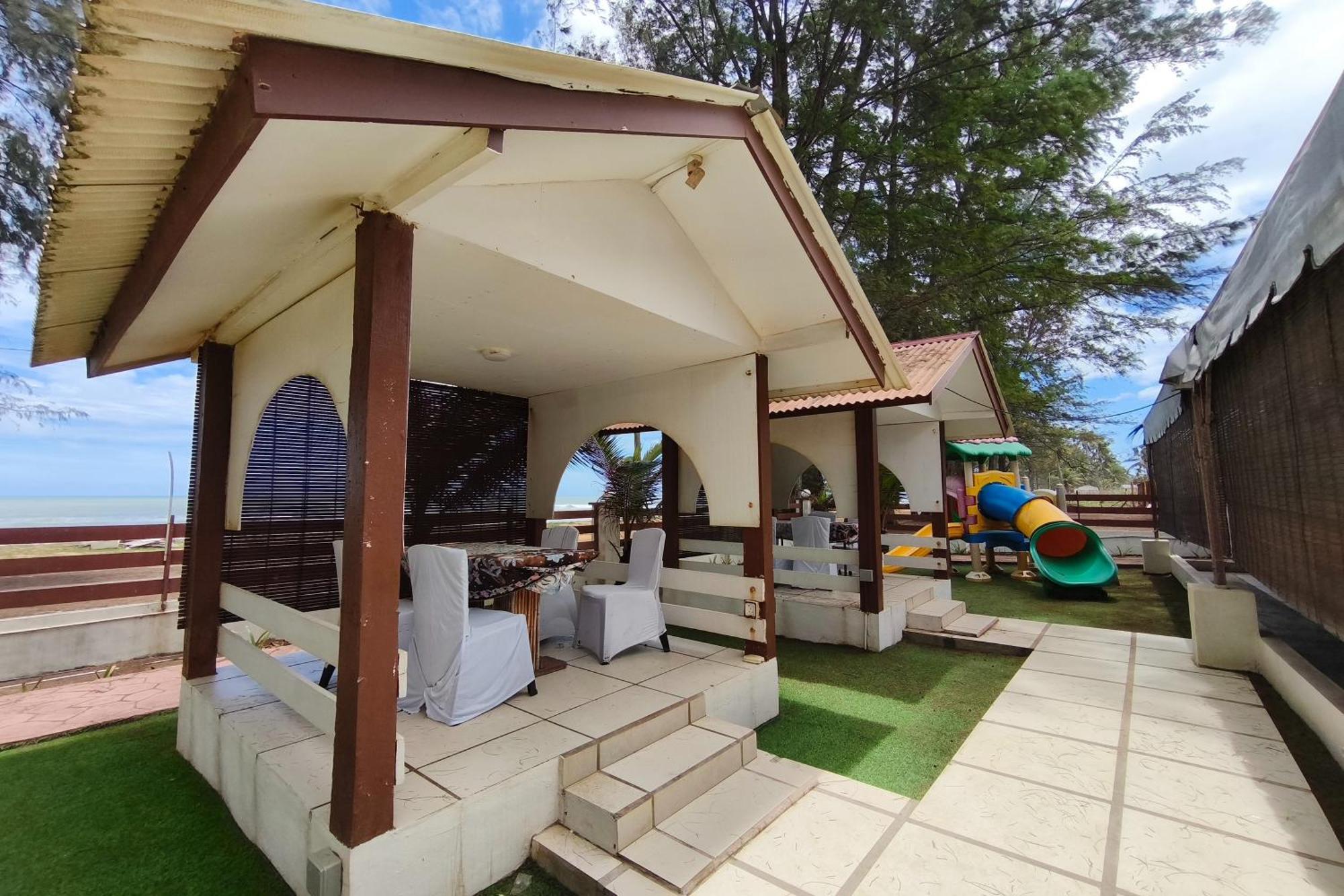 Alsafina Kijal Beach Resort & Restaurant Exteriér fotografie