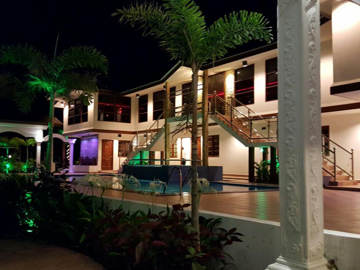 Alsafina Kijal Beach Resort & Restaurant Exteriér fotografie